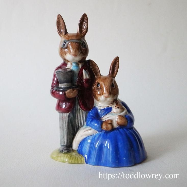 ロイヤルドルトン バニキンズ 花婿&花嫁 うさぎのフィギュリン ロイヤルドルトン バニキンズ 花婿&花嫁 うさぎのフィギュリン