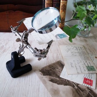  軰μȤʤ륹ɥ롼ڡThird Hand Magnifying Glass Stand