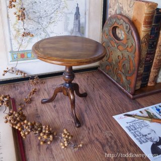 Ž̤줿ѹȶ  /Antique Miniature Tripod Table