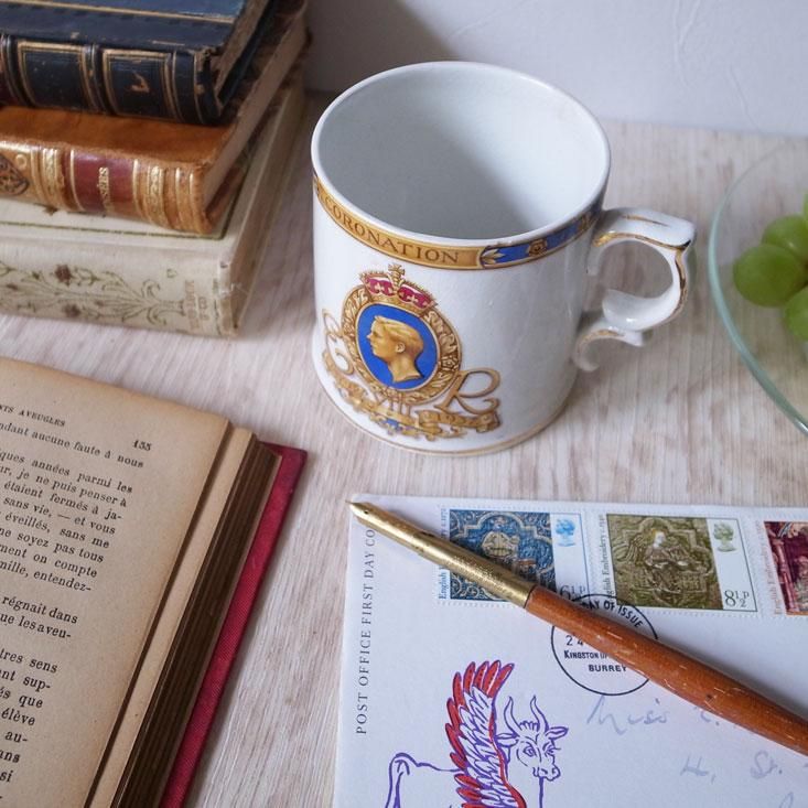 2216 外国切手 ルクセンブルク 皇帝皇后 ( ステーンガラス ウィンドウ )