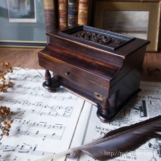 6ͤοդǤ鯤Χ / Antique Victorian Rosewood Box Piano Shape