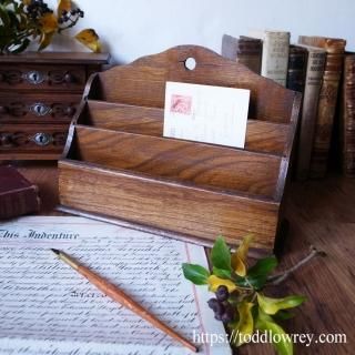 ¤ʺȼǺ줿ƻ /Antique Oak Letter Rack