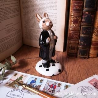 17ȰҸŻˡΧ / Vintage Royal Doulton Lawyer Bunnykins 1999