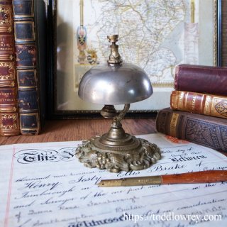 ˭ƺβ /Antique Counter Bell with Vine 