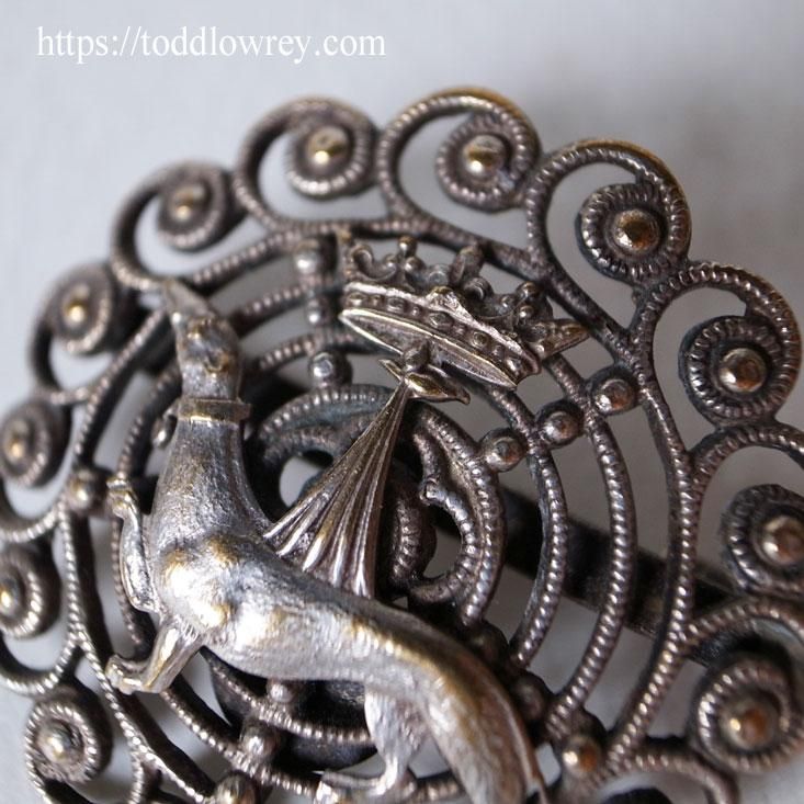 汚れるよりはむしろ死を/ Antique Silver Plated Brooch