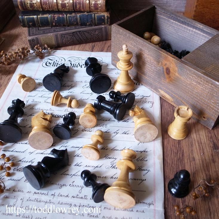 全てのチェスプレイヤーは芸術家である Vintage Staunton Chess Set With Box Todd Lowrey Antiques 全てのチェスプレイヤーは芸術家である Vintage Staunton Chess Set With Box Todd Lowrey Antiques