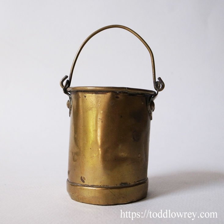 真鍮製のバケツはいかが / Antique Brass Miniature Bucket - Todd
