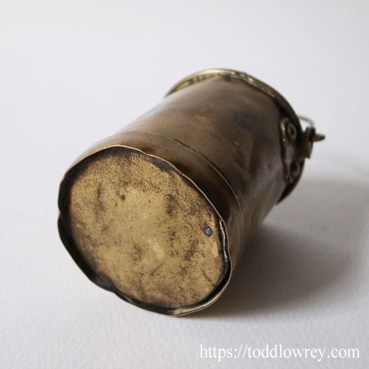 真鍮製のバケツはいかが / Antique Brass Miniature Bucket
