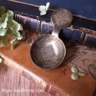 奱ȤȤʸ / Antique Tea Caddy Spoon 