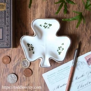 ɤβʾ / Vintage Shamrock Pin Dish