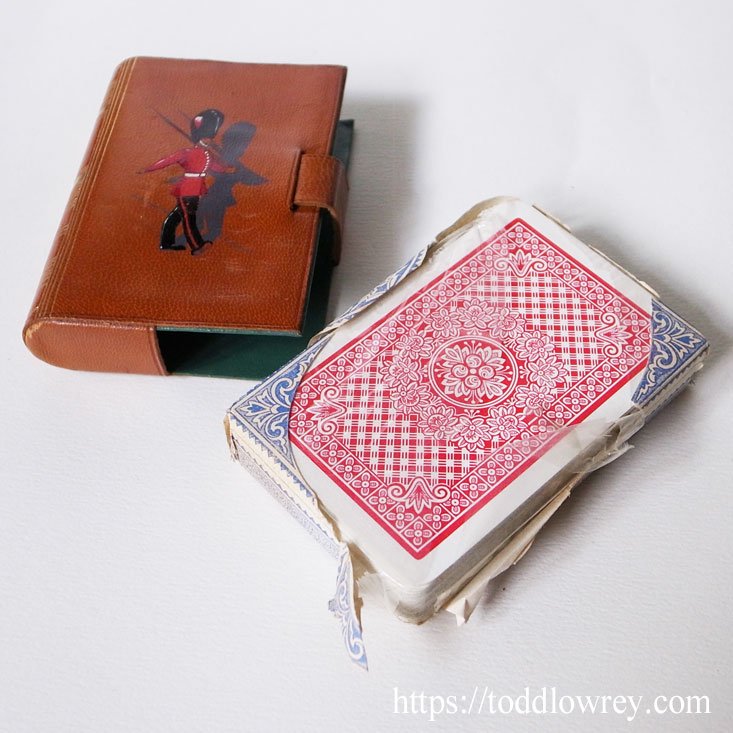 罰金覚悟で開けましょう Vintage Thomas De La Rue Sealed Playing Card Deck in Leather  Case Todd Lowrey Antiques