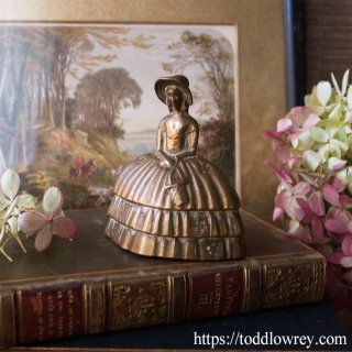 Ŧߥǥͥ / Antique Brass Lady Table Bell