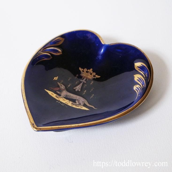 聖杯 情熱 そしてオコジョ Antique Heart Shape Pin Dish Hermine Todd Lowrey Antiques 聖杯 情熱 そしてオコジョ Antique Heart Shape Pin Dish Hermine Todd Lowrey Antiques