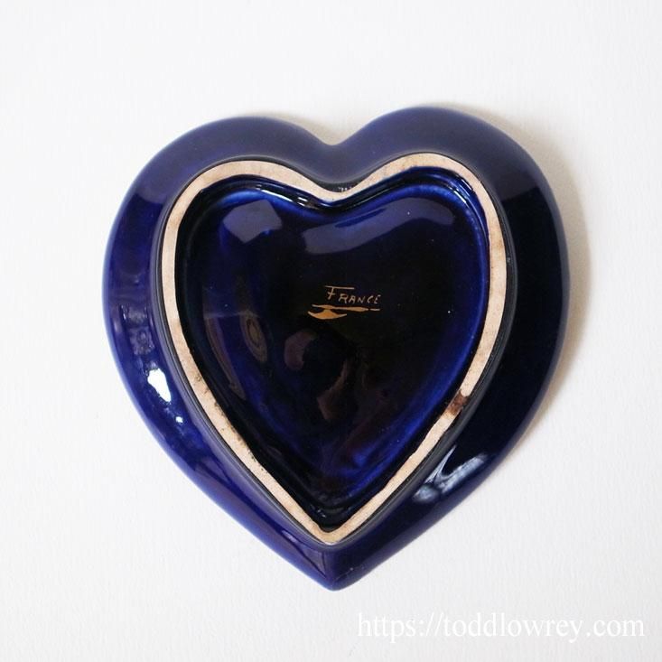 聖杯 情熱 そしてオコジョ Antique Heart Shape Pin Dish Hermine Todd Lowrey Antiques 聖杯 情熱 そしてオコジョ Antique Heart Shape Pin Dish Hermine Todd Lowrey Antiques