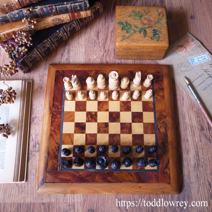 薔薇の木箱のチェスセット / Vintage Regency Style Chessmen with