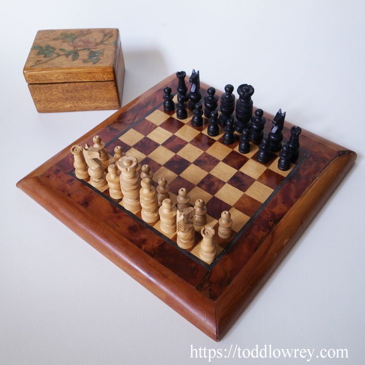薔薇の木箱のチェスセット / Vintage Regency Style Chessmen with