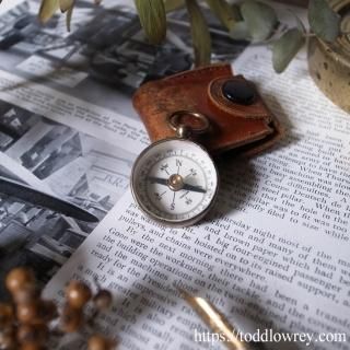 方位磁針、コンパス、バロメーター/ Compass and Barometer 方位磁針、コンパス、バロメーター/ Compass and Barometer