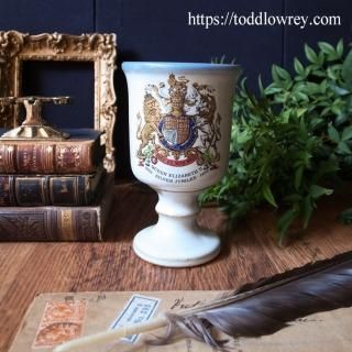 1977ǯꥶ٥״25ǯˤ / Vintage Queen Elizabeth II Silver Jubilee Stoneware Goblets 1977