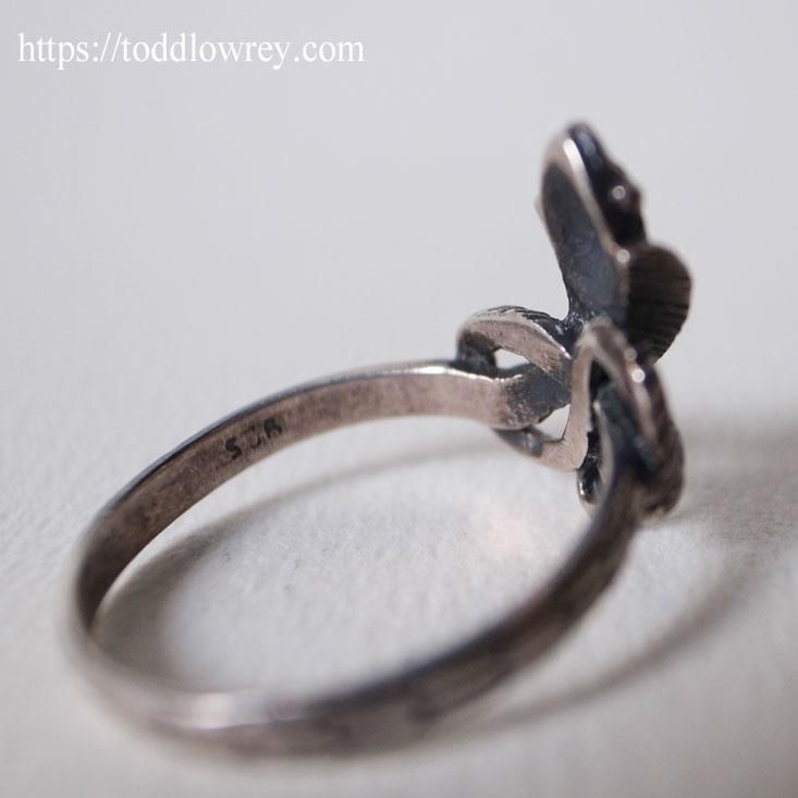 神秘的な知の象徴 / Vintage Silver Snake Ring - Todd Lowrey 神秘的な知の象徴 / Vintage Silver Snake Ring - Todd Lowrey