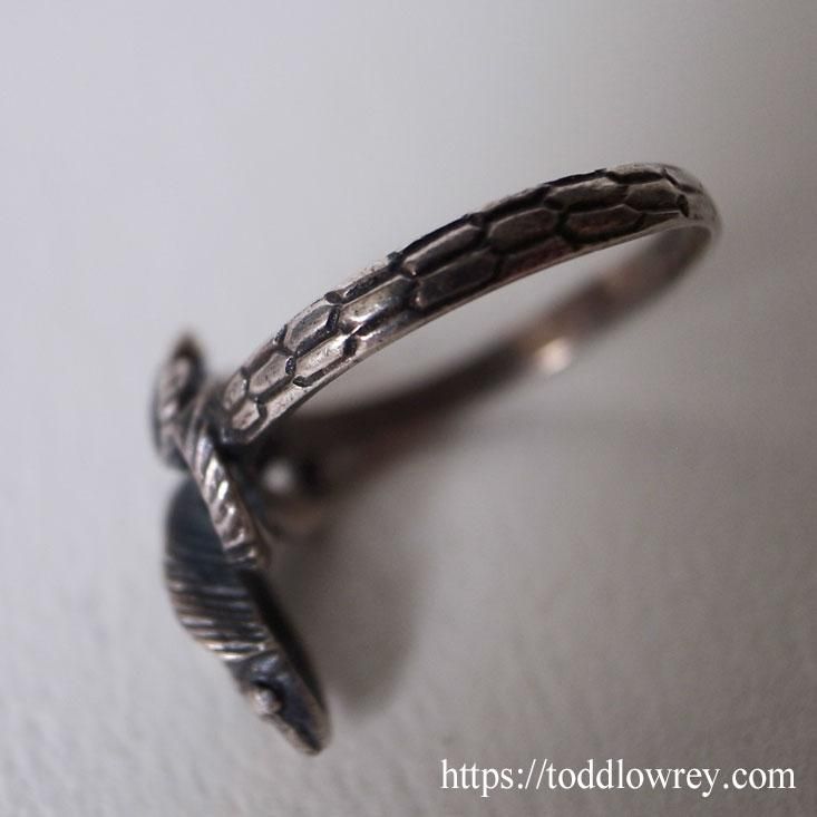 神秘的な知の象徴 / Vintage Silver Snake Ring - Todd Lowrey
