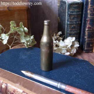 ȱȥܥȥ饤/ Vintage Miniature Brass Bottle-shaped Cigarette Lighter
