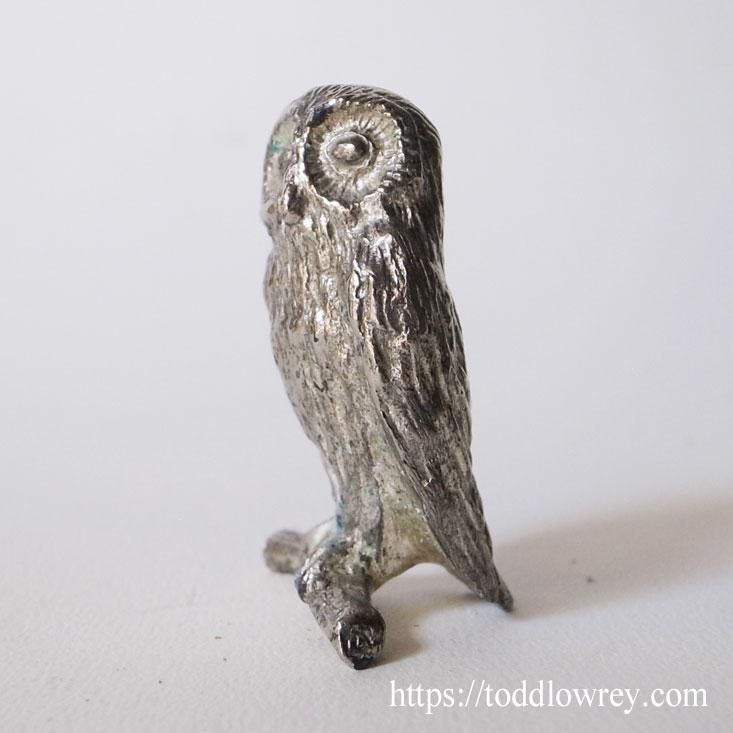 女神アテナの使いを愛でる / Vintage Metal Owl Figure - Todd Lowrey