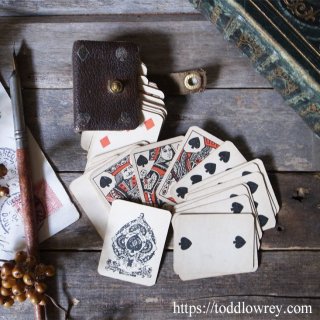 ヴィクトリアンの紳士のお愉しみ / Antique Miniature Playing Card with Case by Chas. Goodall and Son
