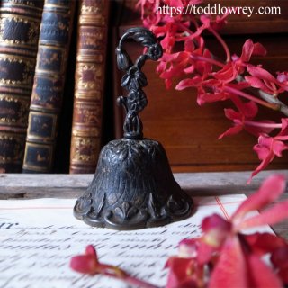 花開く予感に満ちた美の結晶 / Antique Art Nouveau Table Bell