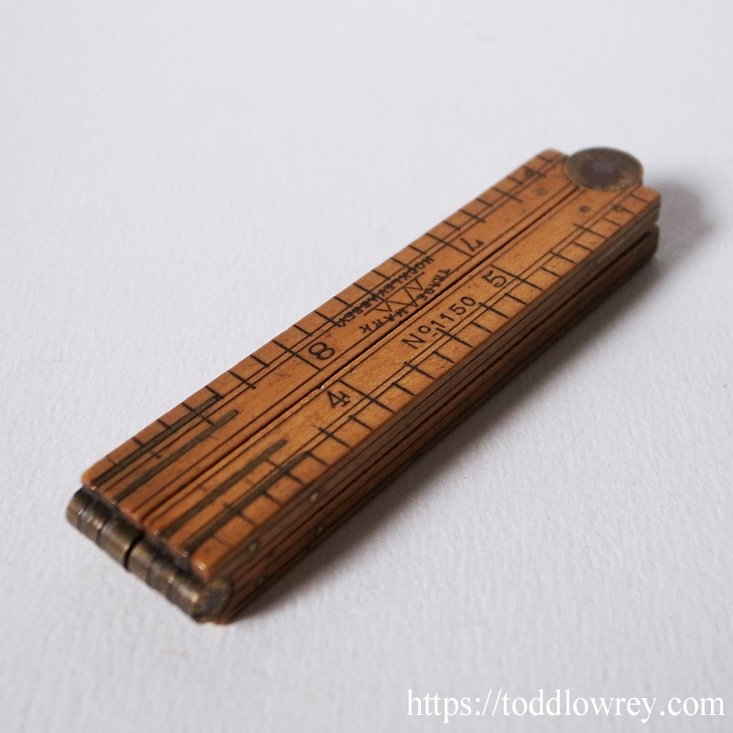 握った手の中に納まる小さな物差し / Antique Brass & Boxwood Mini Folding Ruler by J.Rabone &  Sons Birmingham England - Todd Lowrey Antiques