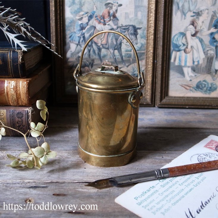 小さいバケツに何をいれよう / Antique Brass Miniature Bucket with