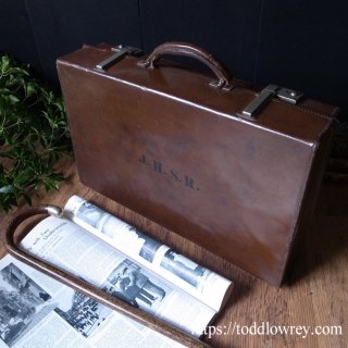 書記官の鞄 / Antique Leather Attache Case with the initials J.H.S.R.