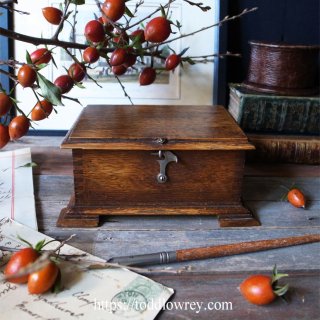 アールデコとオークと煙草 / Antique STATE EXPRESS CIGARETTES Wood Box