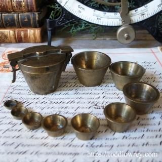 19ξͤΤȤ / Antique Brass Nested Cup Weights