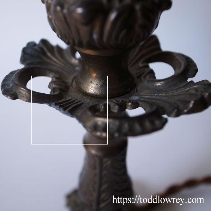 豊かで細かな装飾をもつ小さな灯 / Antique Louis XV Style 豊かで細かな装飾をもつ小さな灯 / Antique Louis XV Style