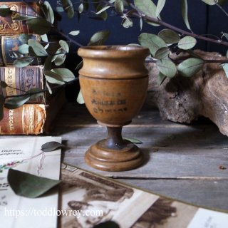 エルサレムから来たオリーブの小杯 / Antique Olive Wood Cup JERUSALEM