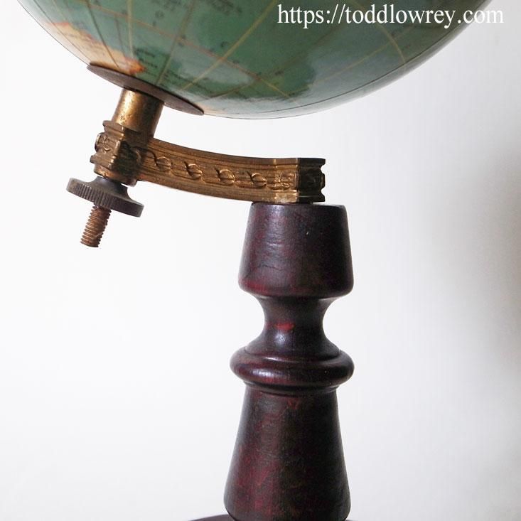 時間と空間を貴方の手に / Antique Library Globe by George Philip