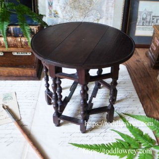 薔薇薫る木で出来た小さなマスターピース / Antique Victorian Miniature Double Gateleg Table