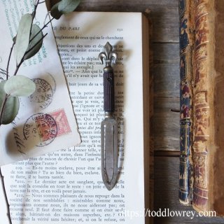 ۤФ٤ǦФ / Antique Bookmark with Stanhope Lens 