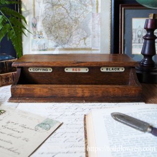 コピーの為のインクとは / Antique Victorian Oak Desk Tidy