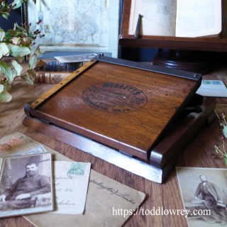 ̿ΰ٤Υȥߥ󥰥ǥ/ Antique Photo Trimming Desk