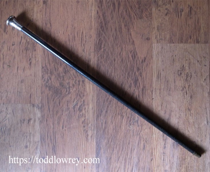 銀に手彫りの唐草が映える凛々しき1本 / Antique Walking Stick Sterling Silver Grip by KENDALL  1924 - Todd Lowrey Antiques