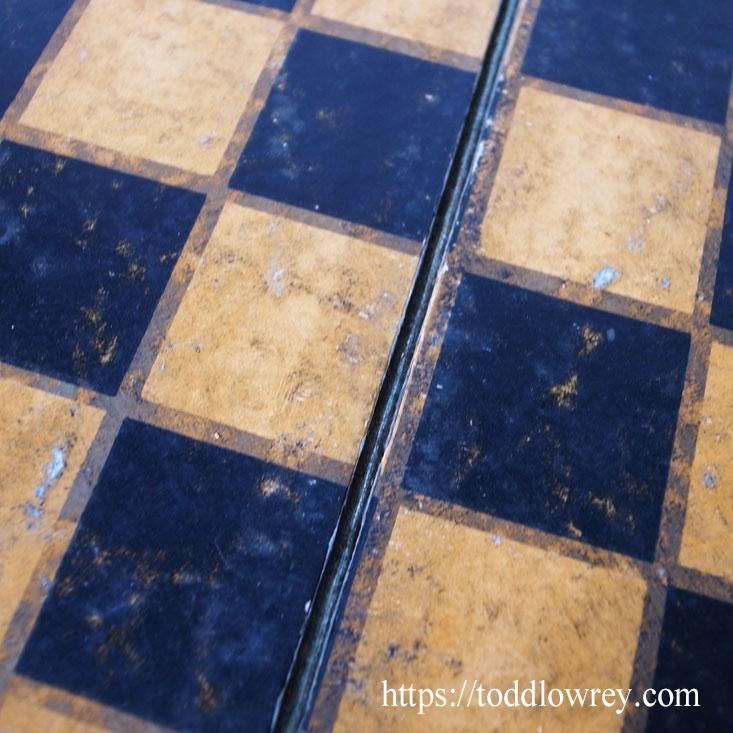フィンランド チェスボード チェッカー ドラフツ アンティーク 花台 一歩を踏み出すには慎重に /Antique Wooden Draughtsmen with