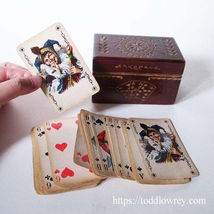 ポーランドの森の町から/ Antique Playing Card Set with Caving