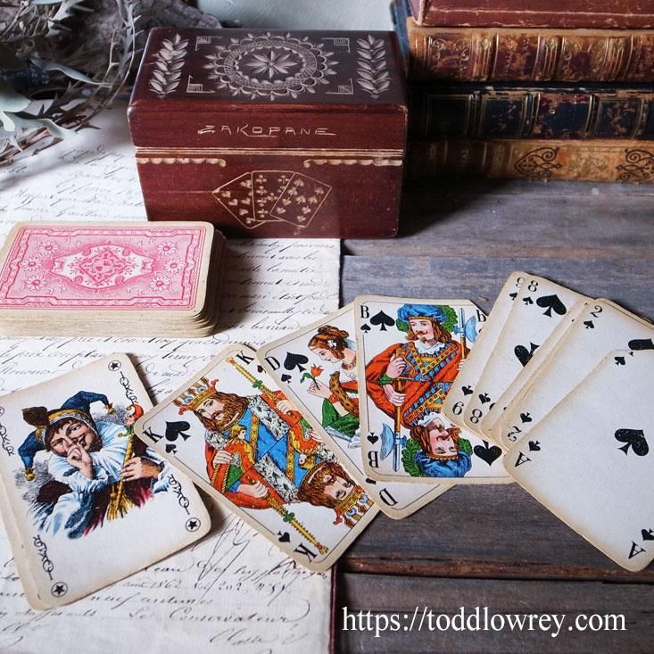ポーランドの森の町から/ Antique Playing Card Set with Caving Box