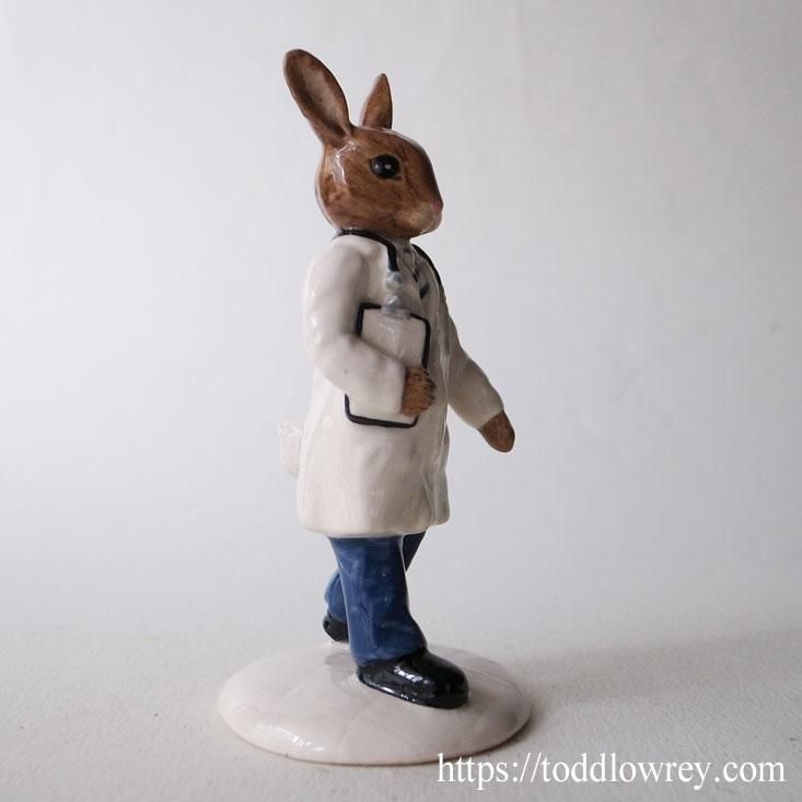 うさぎドクターにお任せを / Vintage Royal Doulton 