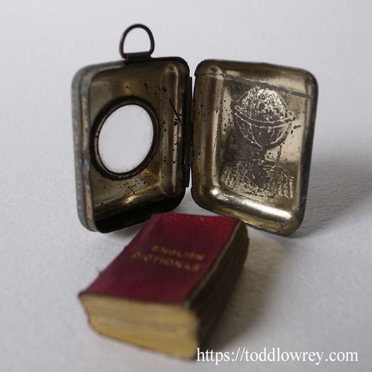 世界で最も小さな英語辞典 / Antique Miniature English 世界で最も小さな英語辞典 / Antique Miniature English