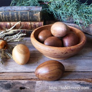 卵に感じる未来の予感 / Vintage Wooden Egg and Bowl