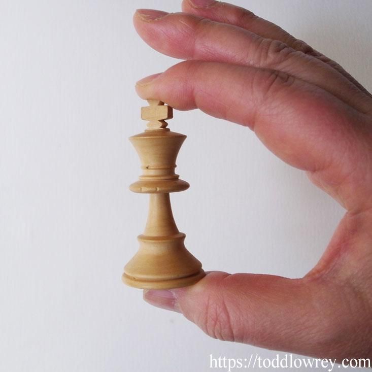 チェスの本質とは何か / Antique Staunton Chessmen & Folding チェスの本質とは何か / Antique Staunton Chessmen & Folding
