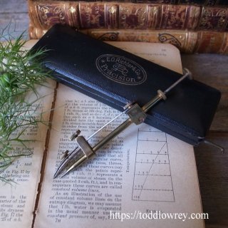 γڴȤ / Antique Drop Bow Compass with Box by E.O.Richter & Co.