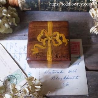 åĤۤФ˥ܥ򤫤 / Antique Wood Box 